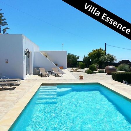 Villa Essence - A Unique Detached Villa With A-C, Heated Private Pool, Hottub, Gardens, Patios And Stunning Views! Tías Exterior foto